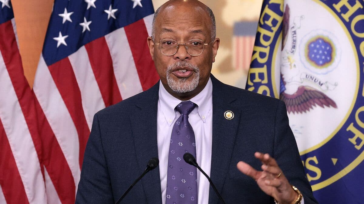 Rep. Ivey "Disgusted" at Settlement Slush Fund, Critiques $1B Ballroom Budget Request