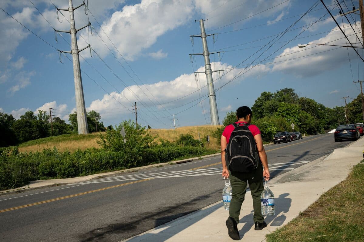 Rising Heat Strains US Power Grid in Need of Off-Season Repairs