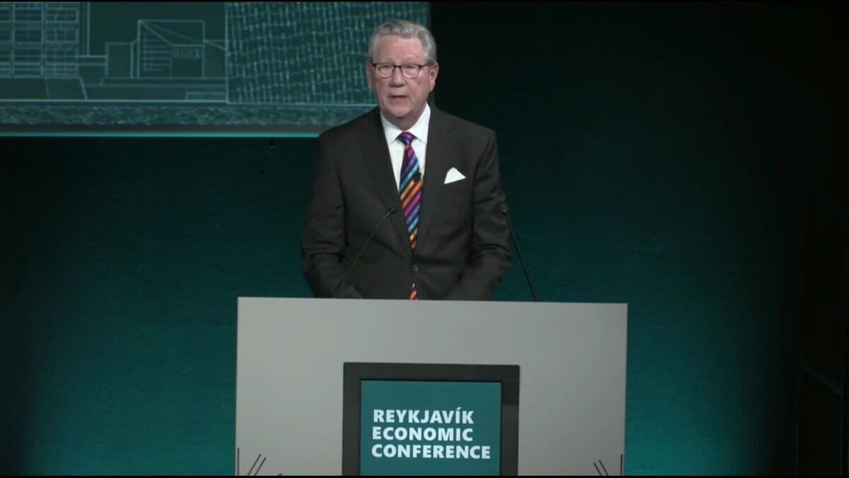Fed Must Signal Commitment to Inflation, Schmid Says
