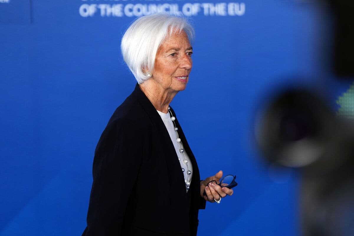 ECB Chief Says Inflation Expectations Remain On Target