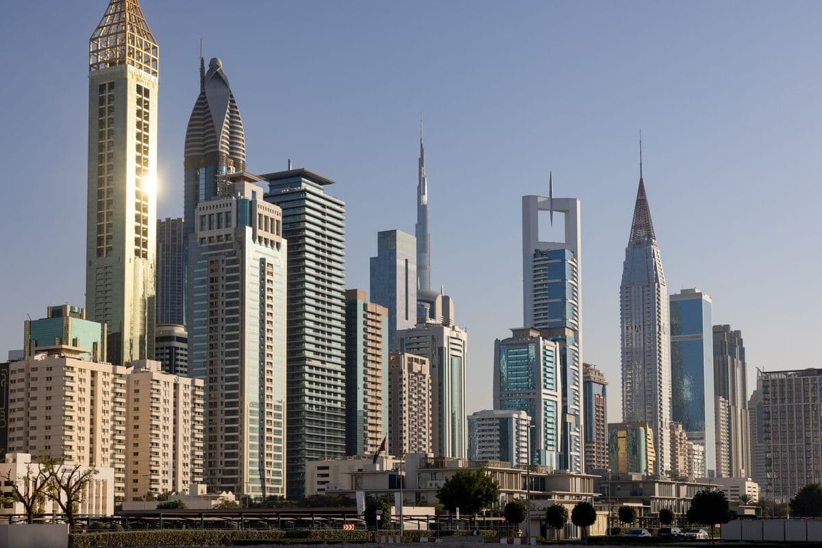 UAE Issues Missile Warning as Rising Tensions Risk US-Iran Truce