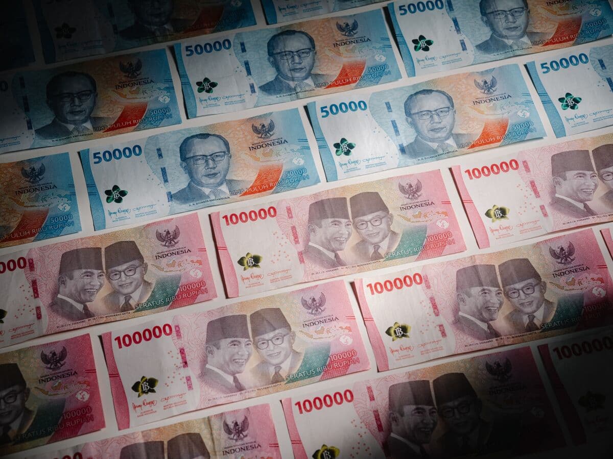 Indonesia Tightens Rule on FX Purchases After Rupiah Hit New Record Low